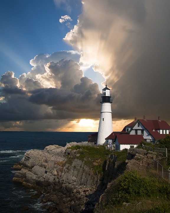 lighthouse_sun