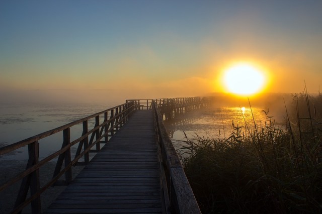 sunrise_boardwalk_sun