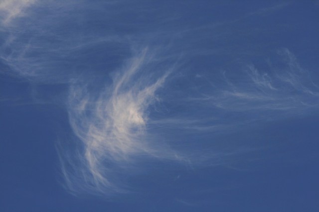 clouds_blue_sky_breath